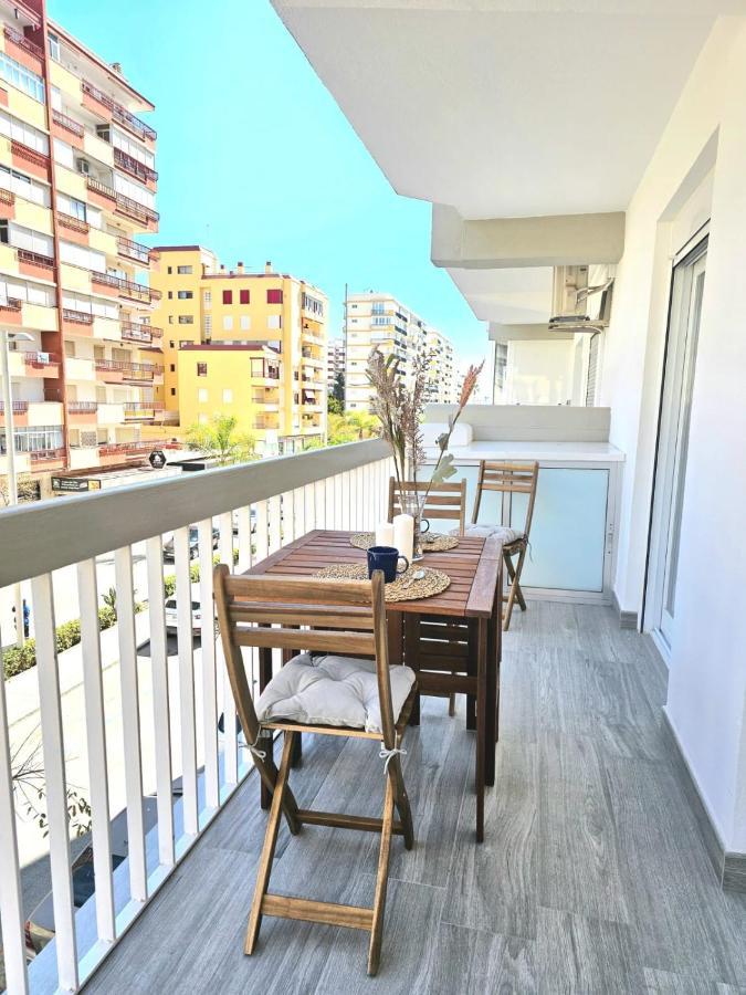 Appartamento Mavi Torre Del Mar Esterno foto